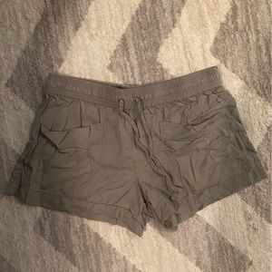 Lou&Grey Silky Short